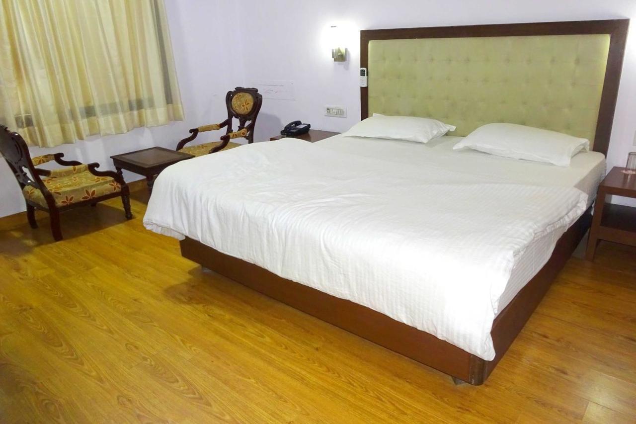 Hotel Utsav Натгдвара Екстер'єр фото