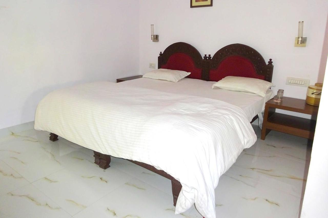 Hotel Utsav Натгдвара Екстер'єр фото