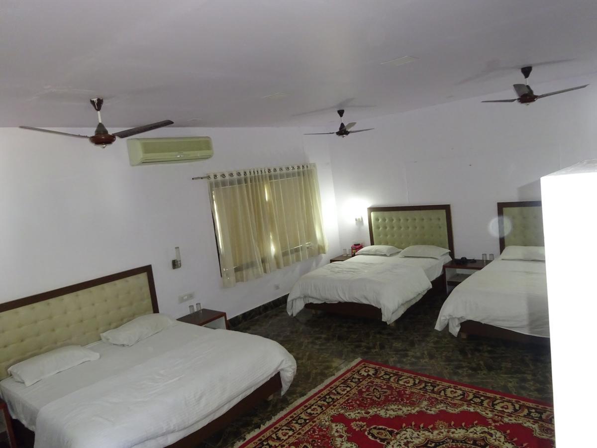 Hotel Utsav Натгдвара Екстер'єр фото