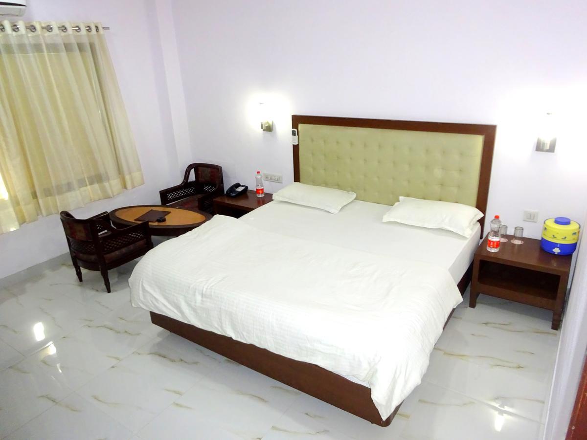 Hotel Utsav Натгдвара Екстер'єр фото