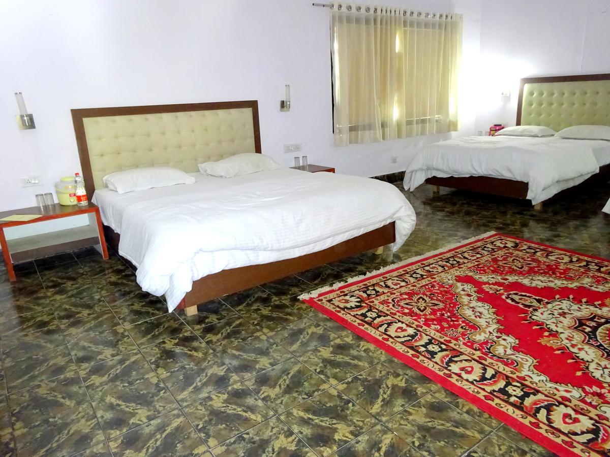 Hotel Utsav Натгдвара Екстер'єр фото
